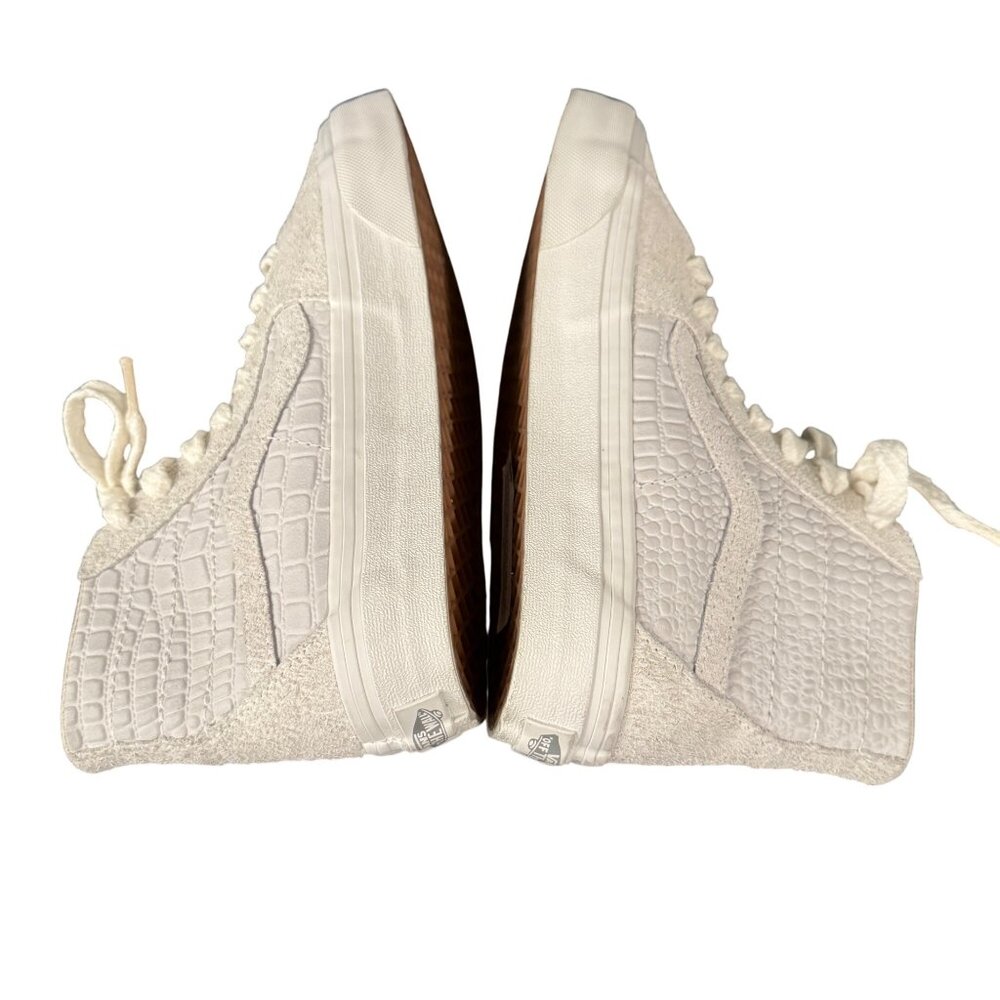Vans White Suede Croc Print High Top Sneaker, Size 6/M 7.5/W WORN ONCE - Picture 4 of 7